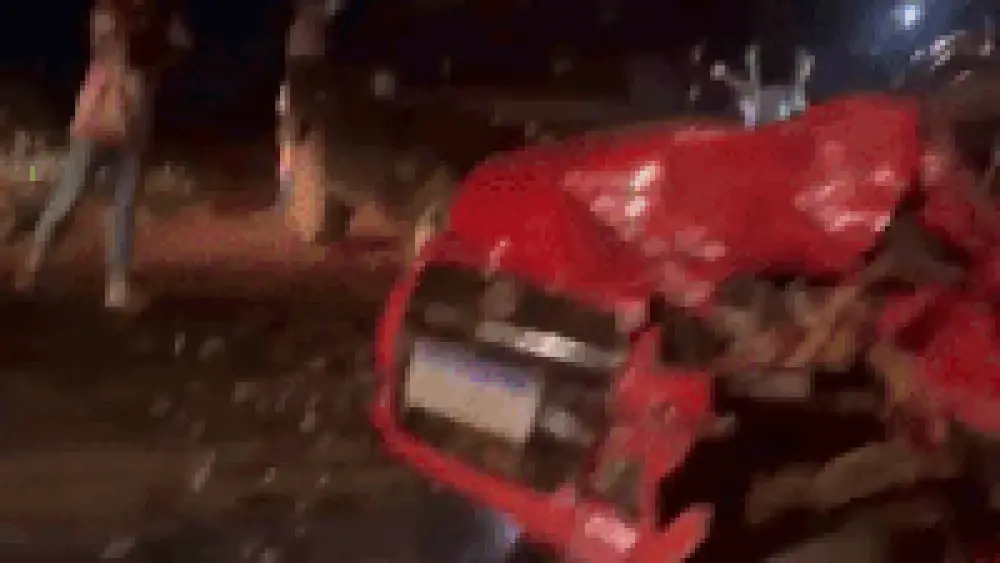 Brazil crash on MS-384 leaves one trapped in wreckage