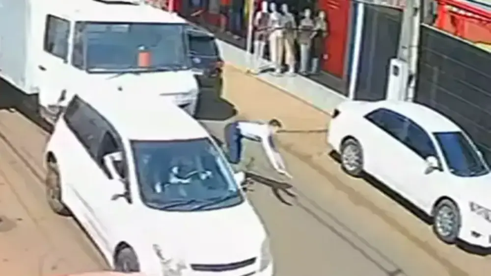Brazil Truck Brake Failure Kills Motorcyclist at Border Crossing