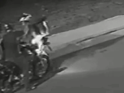 Brazil Duo Robs Delivery Rider at Gunpoint, Steals Motorcycle and Helmet