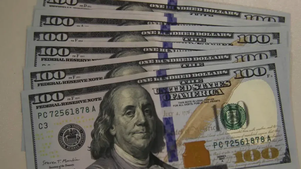 Brazil Real Slips as Dollar Rises to 5.19 on Foreign Outflows